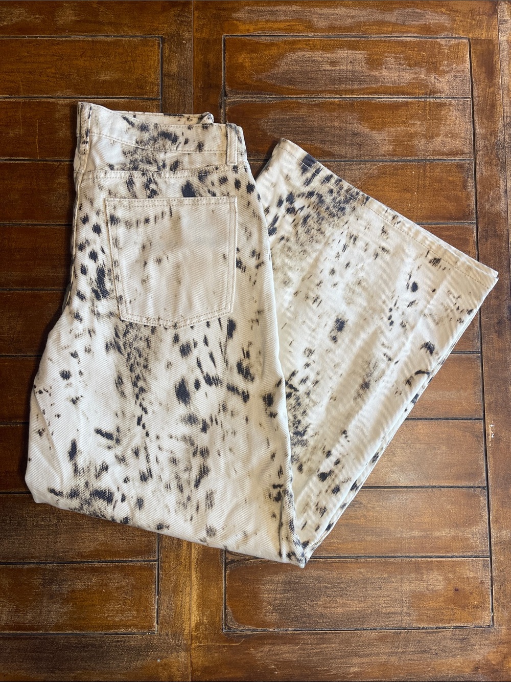 Cream and Black Speckled Wide-Leg Jeans